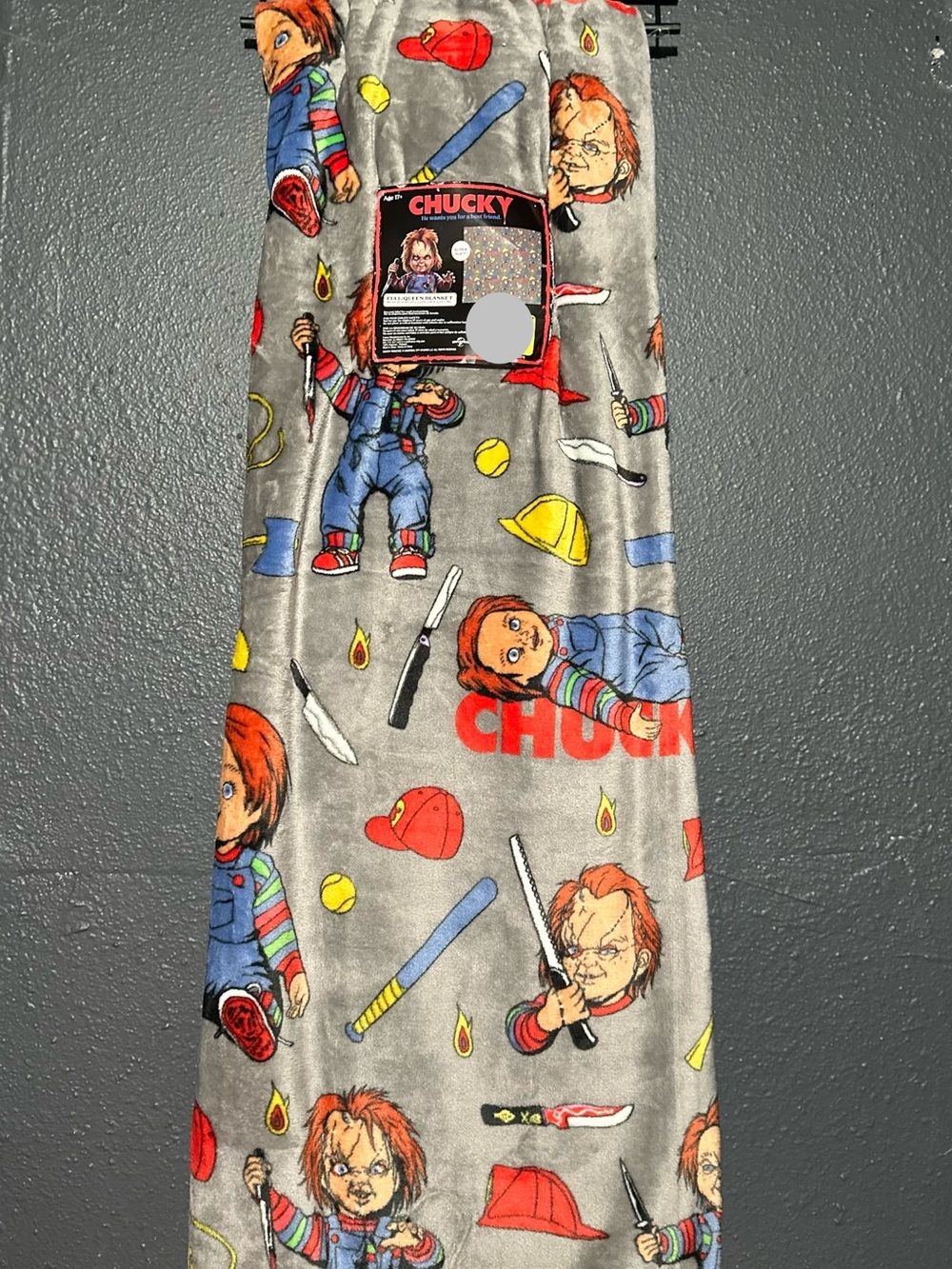Chucky Halloween Queen Throw Blanket
